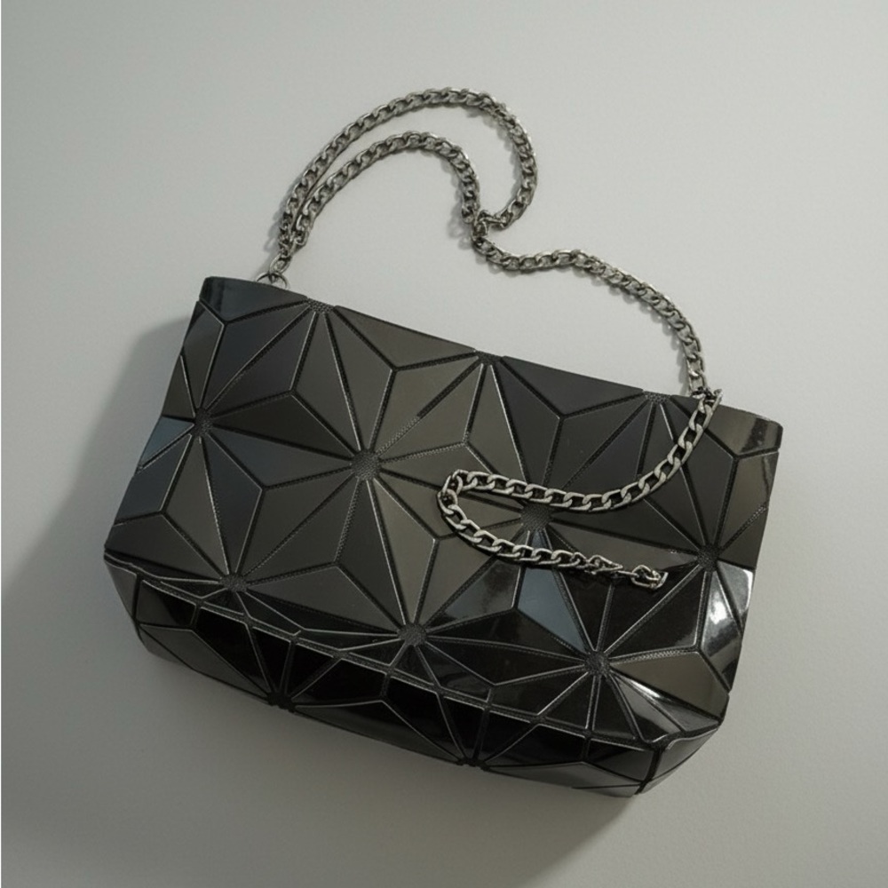 Elegant Black Geometric Shoulder Bag